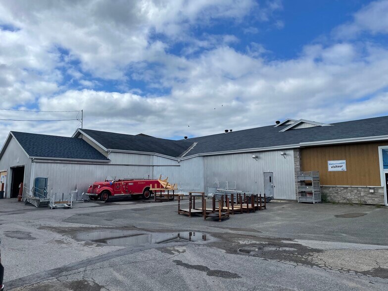 3035 Rue Des Prairies, Trois-Rivières, QC à louer - Photo du bâtiment - Image 2 de 4