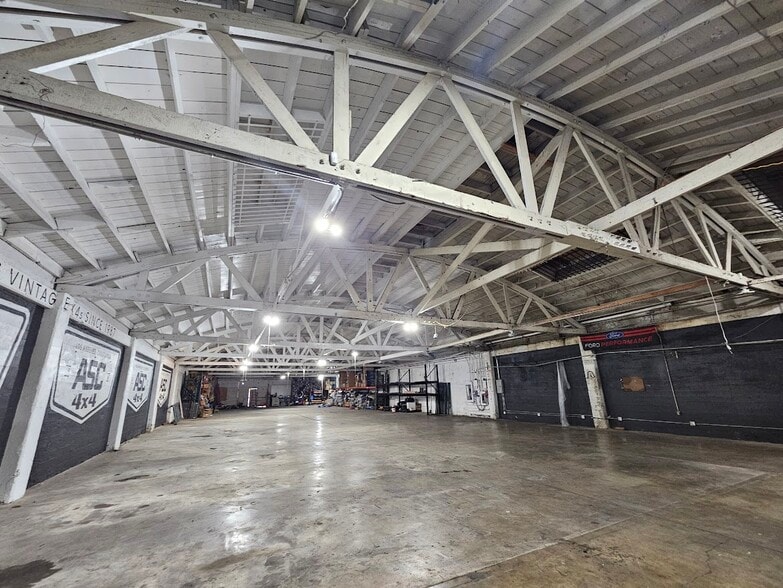 1729 S Santee St, Los Angeles, CA for lease - Building Photo - Image 3 of 10