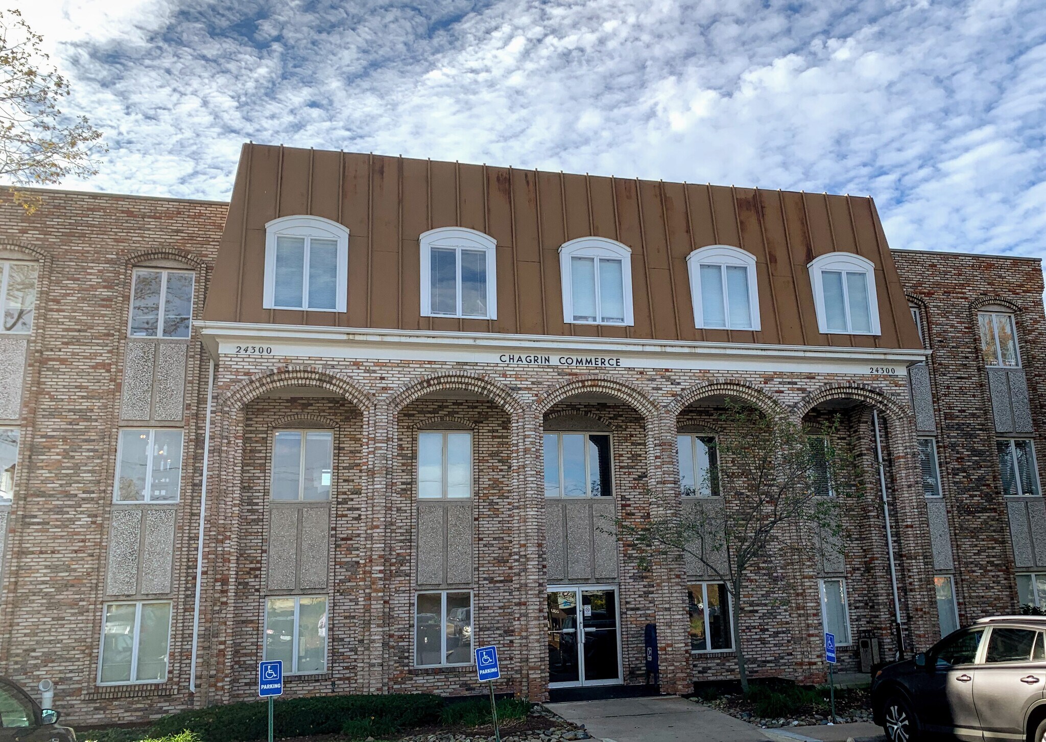 24300 Chagrin Blvd, Beachwood, OH for lease Primary Photo- Image 1 of 8