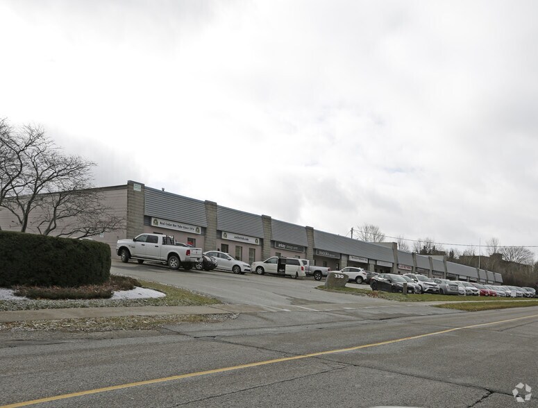 330 Gage Ave, Kitchener, ON for sale - Primary Photo - Image 1 of 1
