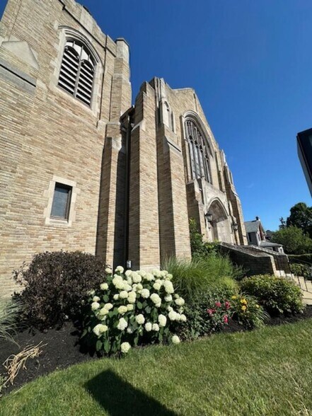 29 UNIT N. Buffalo Church Conversions portefeuille de 2 propriétés à vendre sur LoopNet.ca - Photo du bâtiment - Image 3 de 32