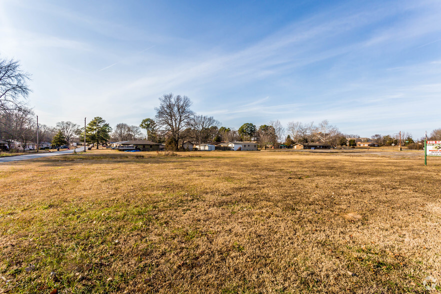 702-800 S James St, Jacksonville, AR for sale - Building Photo - Image 1 of 2