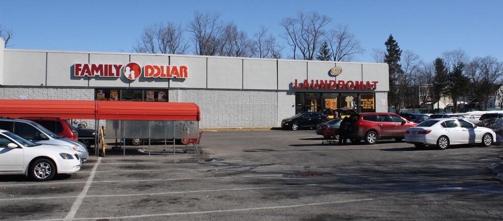 665 Liberty St, Springfield, MA à louer - Photo du bâtiment - Image 3 de 5