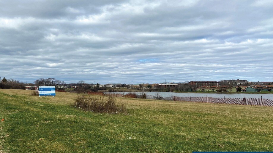 7000 W Brown Deer Rd, Milwaukee, WI for sale - Building Photo - Image 1 of 4