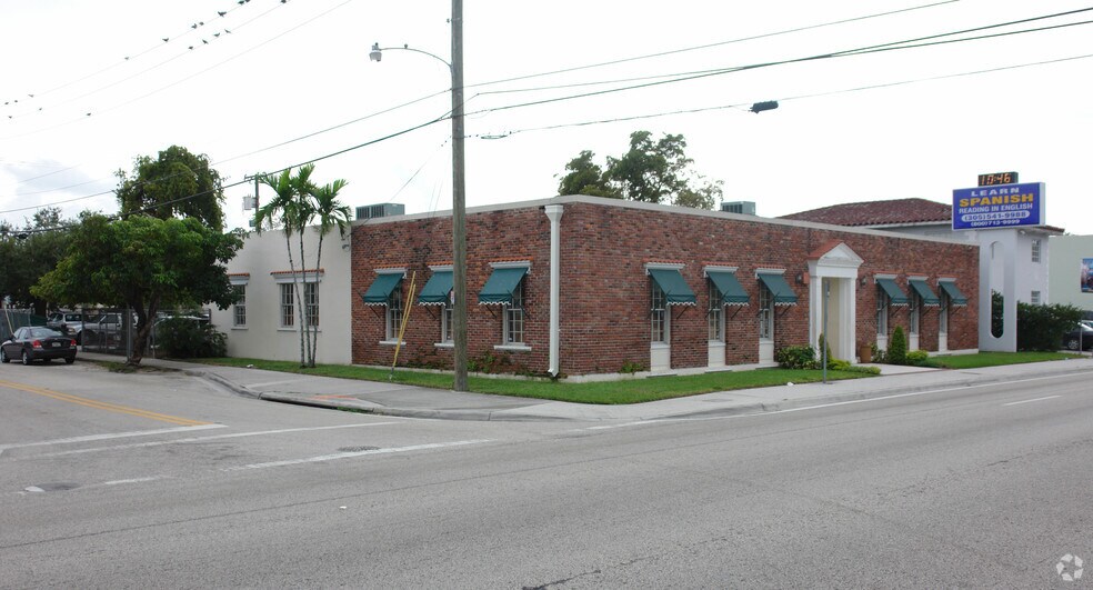 201 SW 27th Ave, Miami, FL à vendre - Photo du bâtiment - Image 2 de 3