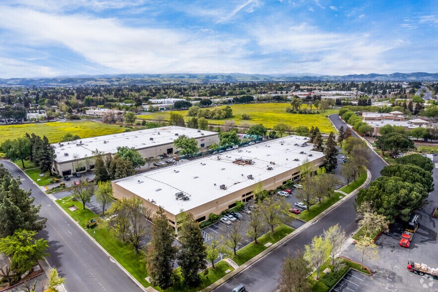 4771 Arroyo Vista, Livermore, CA à louer - Aérien - Image 2 de 3