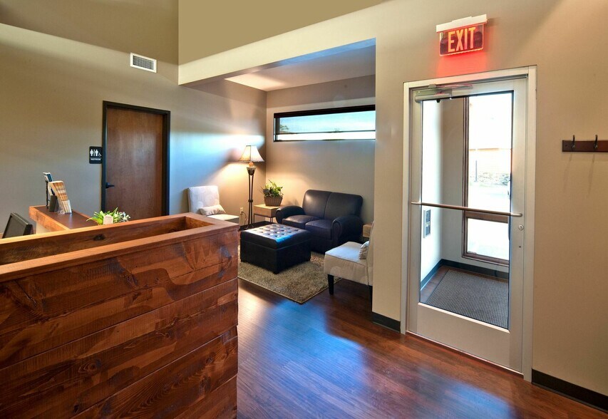 1631 Zimmerman Trl, Billings, MT for sale - Building Photo - Image 3 of 26