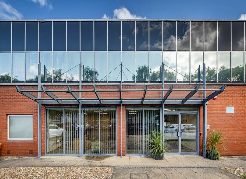 2 Paddock Rd, Skelmersdale for sale Building Photo- Image 1 of 1