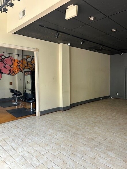 208 E Plume St, Norfolk, VA for lease - Building Photo - Image 3 of 8