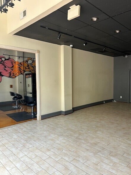 212-214 E Plume St, Norfolk, VA à louer - Photo du bâtiment - Image 3 de 8