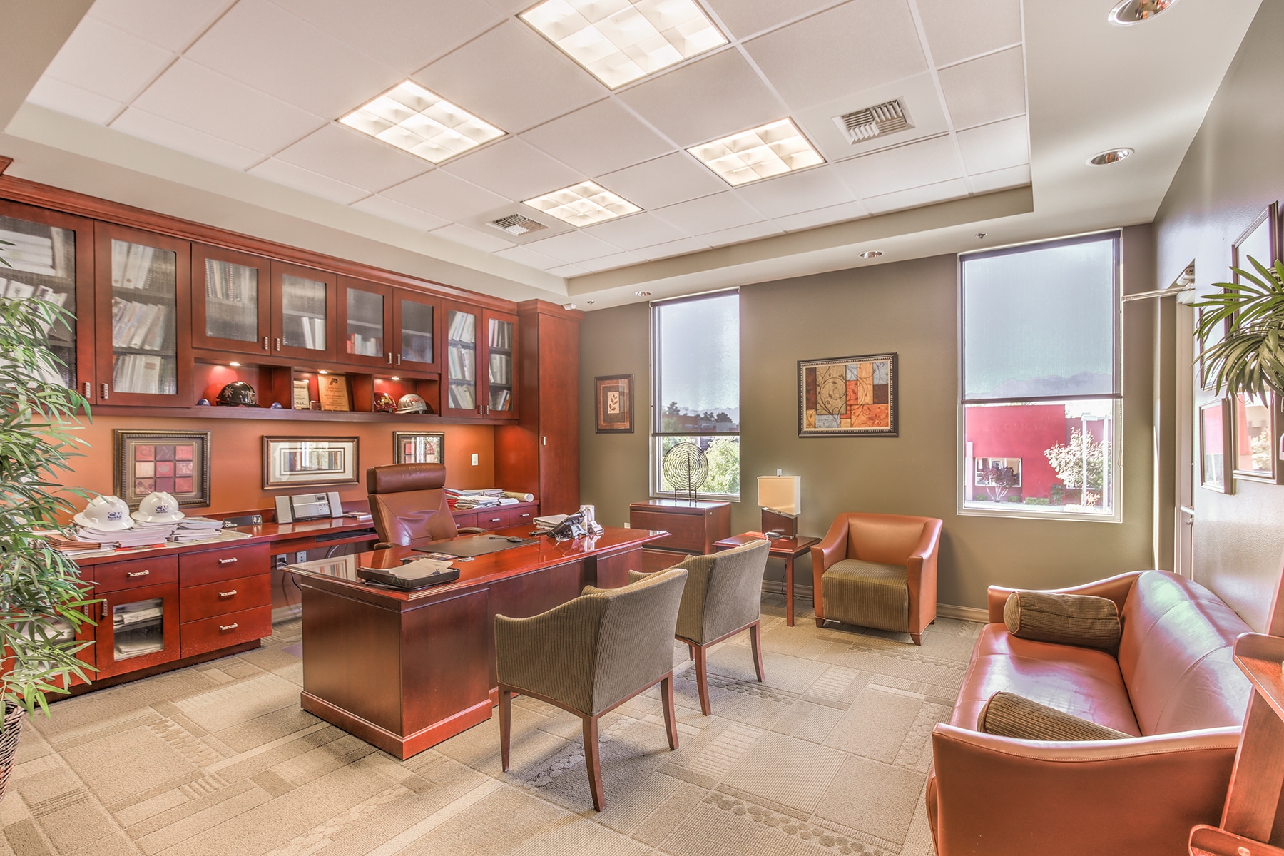 6960 Smoke Ranch Rd, Las Vegas, NV for sale Interior Photo- Image 1 of 4