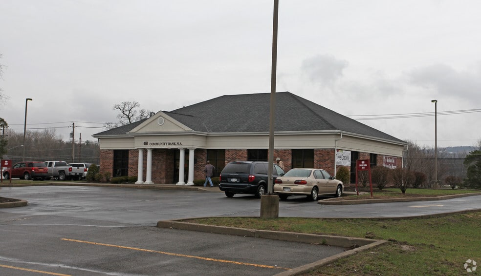 42 W Main St, Owego, NY for lease - Building Photo - Image 1 of 13