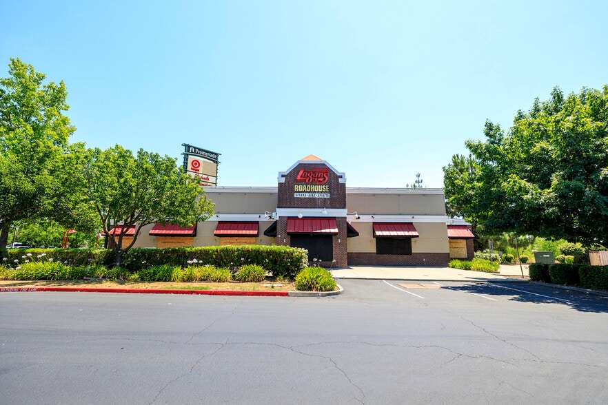 3698 N Freeway Blvd, Sacramento, CA for lease - Building Photo - Image 3 of 5