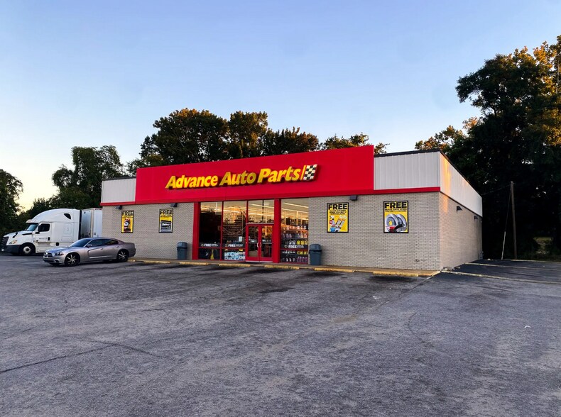 104 N 12th St, West Columbia, SC à vendre - Photo du bâtiment - Image 2 de 6