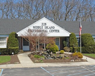 Plus de détails pour 225 Middle Country Rd, Middle Island, NY - Local d'activités à louer