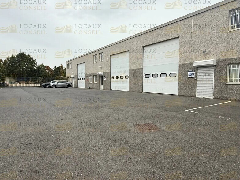 Flex dans Ennery à louer - Photo du bâtiment - Image 3 de 13