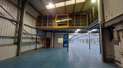 1 Wollaston Way, Basildon à louer Photo intérieure- Image 2 de 3