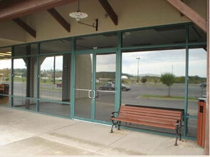 1402-1498 W Old Highway 40, Odessa, MO for lease Interior Photo- Image 1 of 5