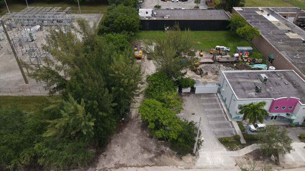NW 108th & NW 20th St ave, Miami, FL à vendre - Aérien - Image 2 de 2