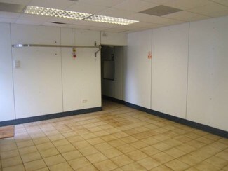 Plus de détails pour Muckhart Rd, Perth - Commerce de détail à louer