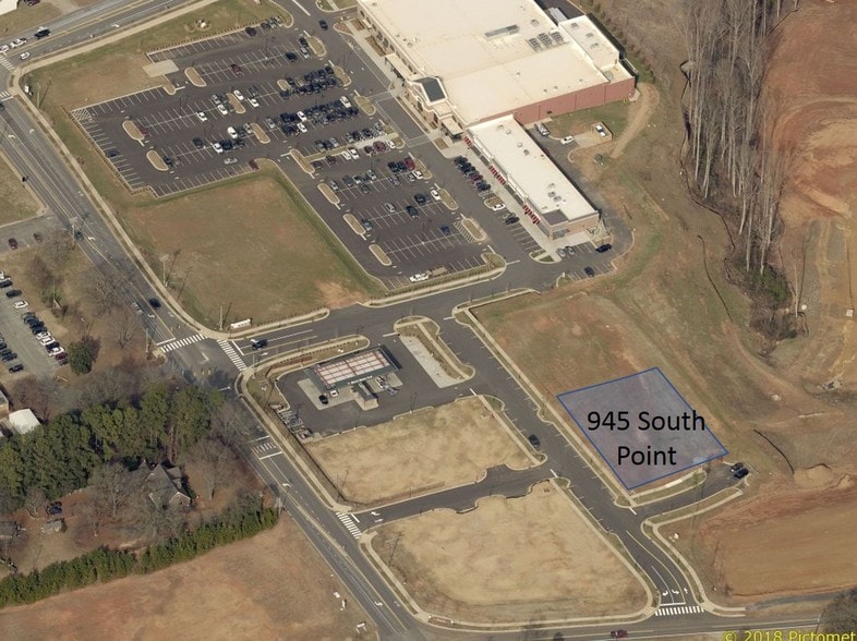 945 South Point Rd, Belmont, NC à louer - Photo du bâtiment - Image 2 de 6