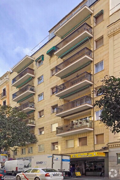 Calle de Toledo, 109, Madrid, Madrid à vendre - Photo du bâtiment - Image 2 de 2