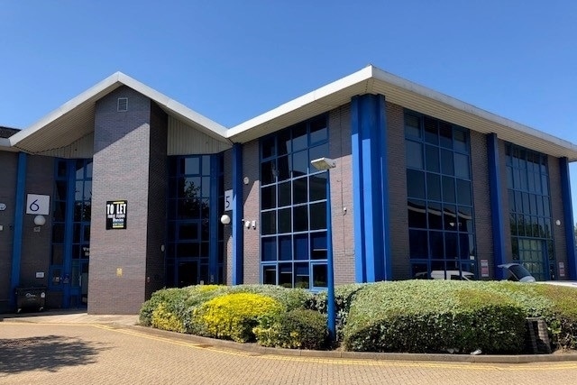 Watchmead, Welwyn Garden City for lease Building Photo- Image 1 of 3
