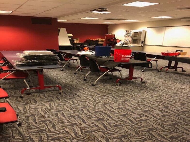 850 N Franklin Blvd, Pleasantville, NJ à louer - Photo intérieure - Image 2 de 9