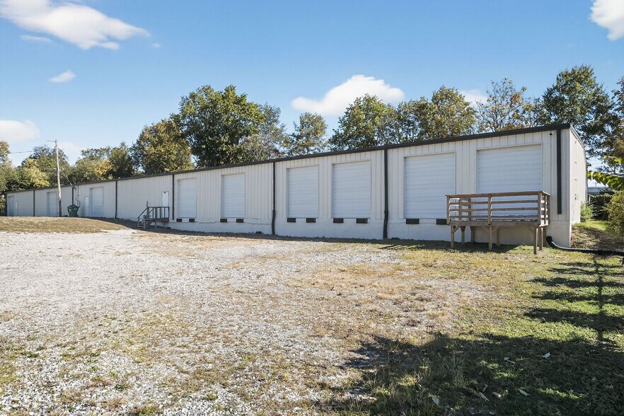 501 Ennis St, High Point, NC à louer - Photo du bâtiment - Image 2 de 10