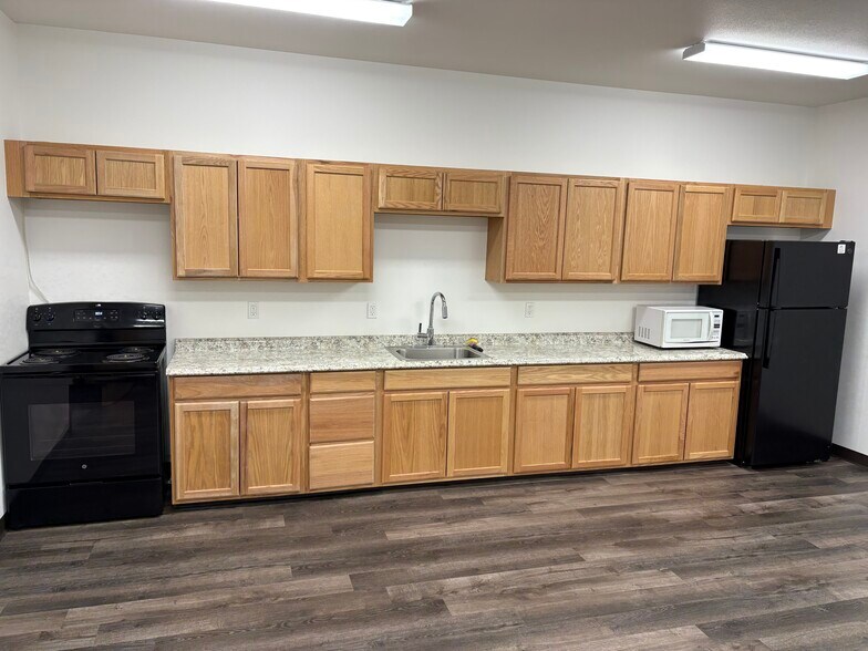 2504 Manufacturing Ln, Richland, WA à louer - Photo du bâtiment - Image 3 de 14