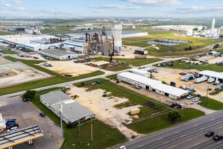 Plus de détails pour 2309 N Main St, Cleburne, TX - Industriel à vendre