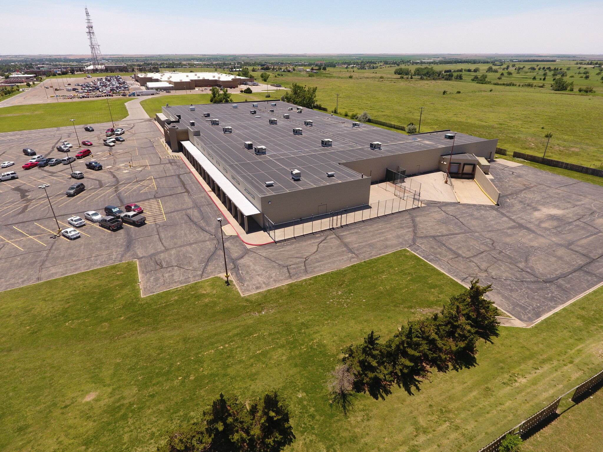 2101 N 14th Ave, Dodge City, KS for sale Building Photo- Image 1 of 1