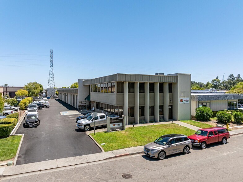 14 Galli Dr, Novato, CA for lease - Building Photo - Image 2 of 3