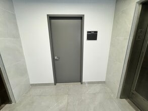 225 Broadway, New York, NY for lease Interior Photo- Image 1 of 1