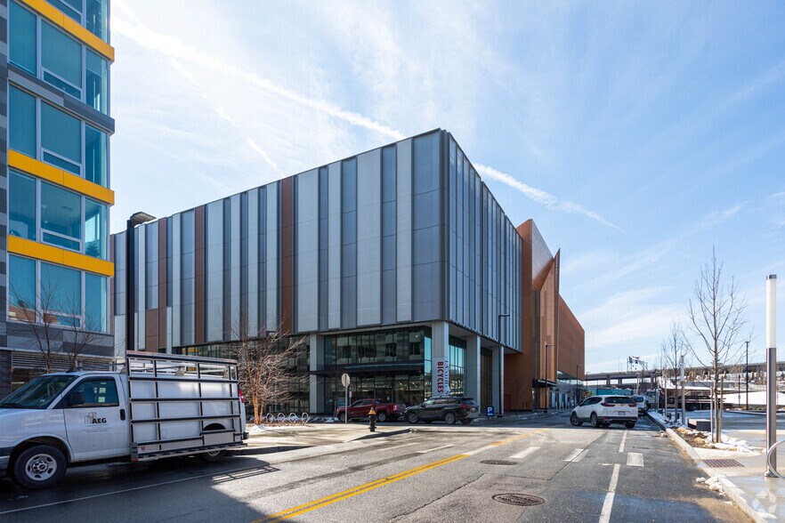 100 Hood Park Dr, Charlestown, MA à louer - Photo du bâtiment - Image 2 de 12