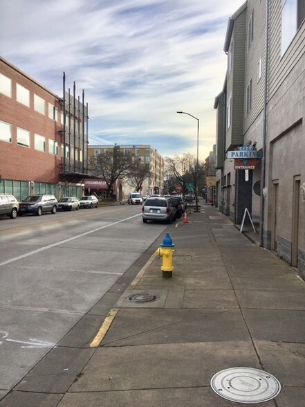 824 Charnelton St, Eugene, OR à louer - Autre - Image 2 de 2