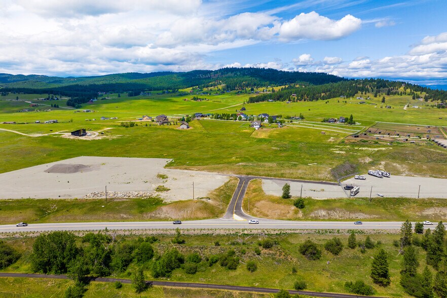 2621 U.S. 2 W hwy, Kalispell, MT à vendre - Photo du bâtiment - Image 2 de 19