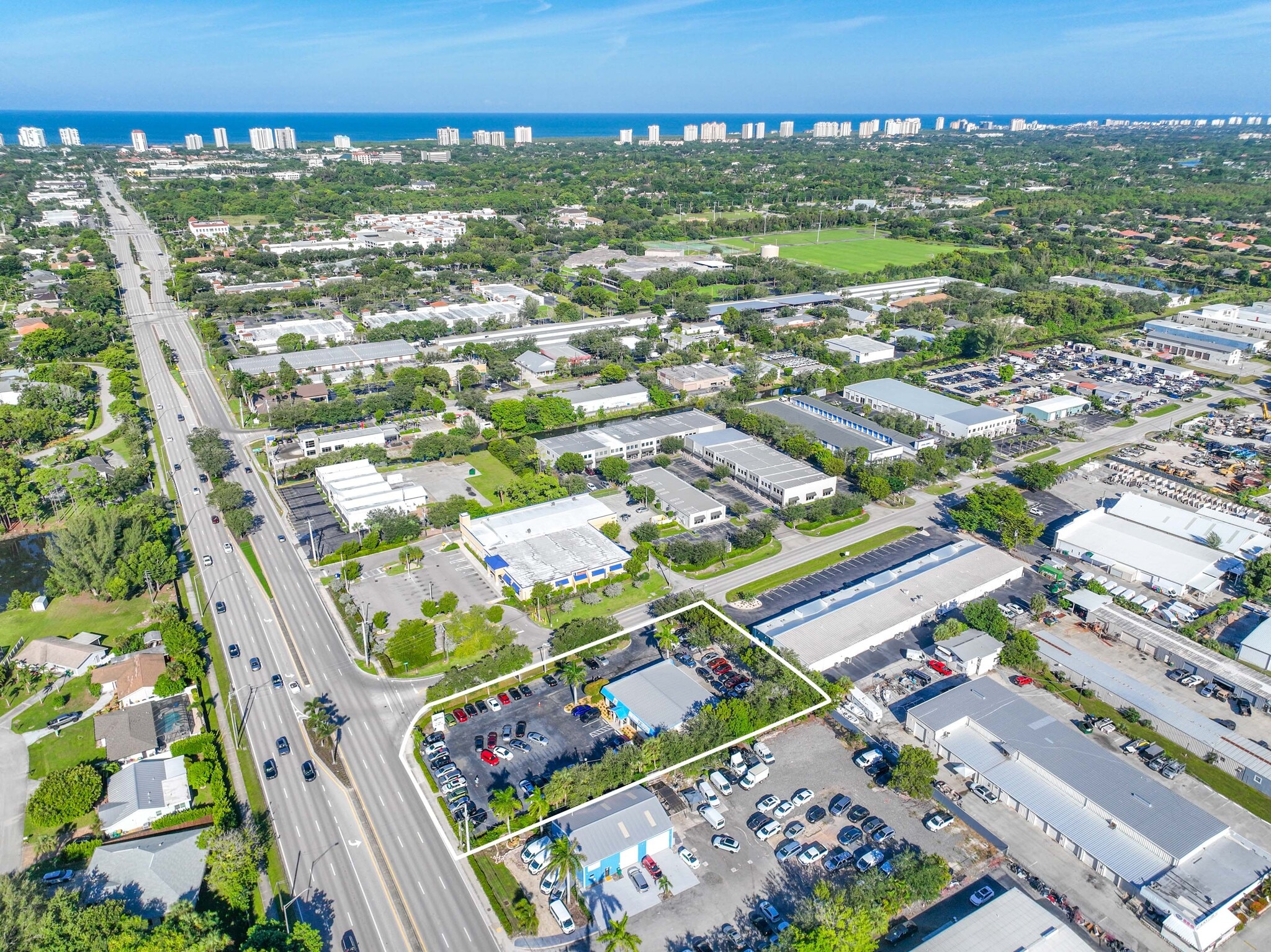 1701 Pine Ridge Rd, Naples, FL for sale Primary Photo- Image 1 of 11