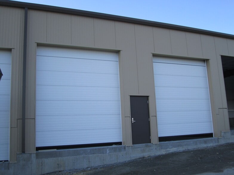 579 Weeden St, Pawtucket, RI for sale - Building Photo - Image 3 of 8