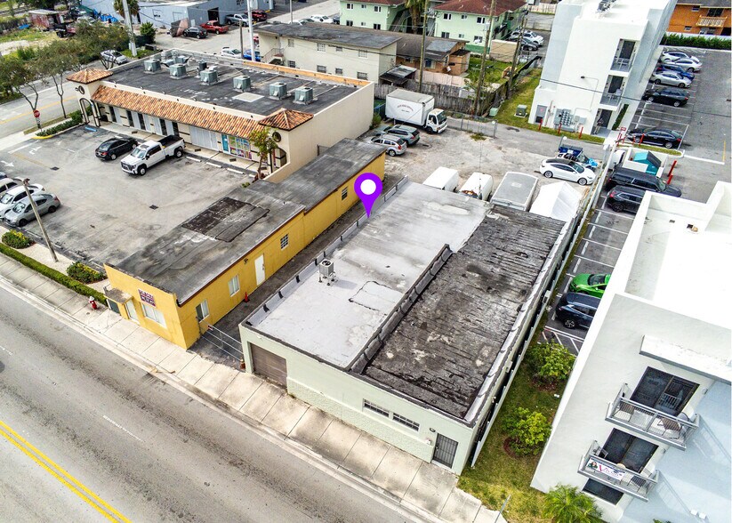 2250 W Palm Ave, Hialeah, FL à vendre - Photo du bâtiment - Image 2 de 20