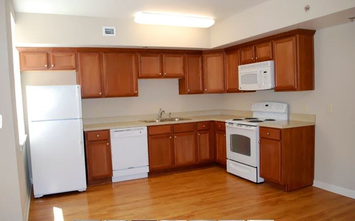 301 W Washington, Kirksville, MO à vendre - Photo intérieure - Image 3 de 3