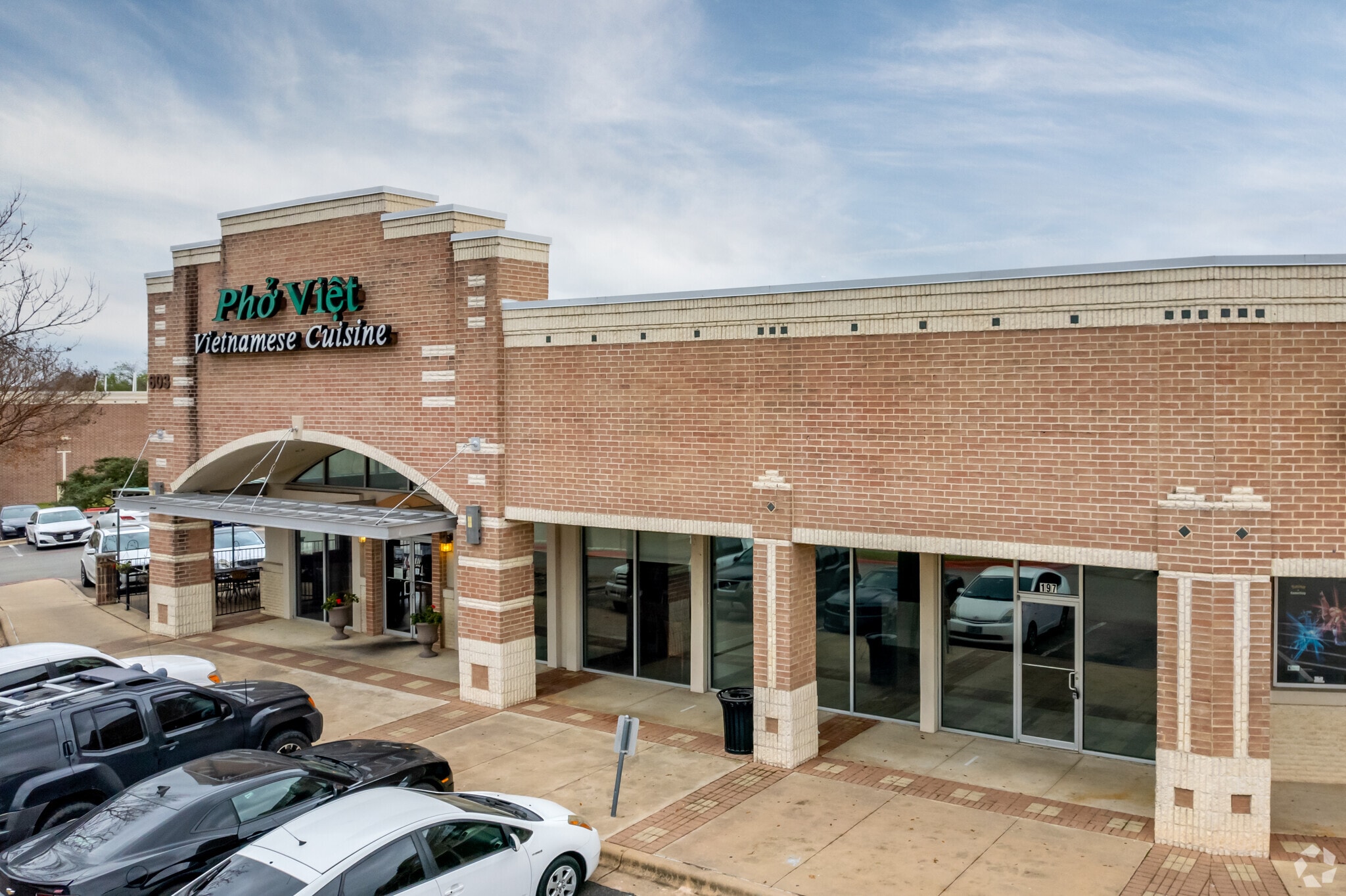 603 Louis Henna, Round Rock, TX for lease Primary Photo- Image 1 of 11