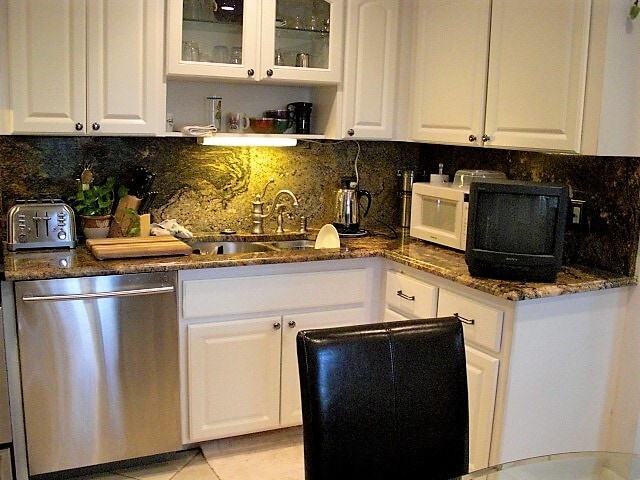 119 Lakeview Ave, Lantana, FL for sale - Building Photo - Image 3 of 6