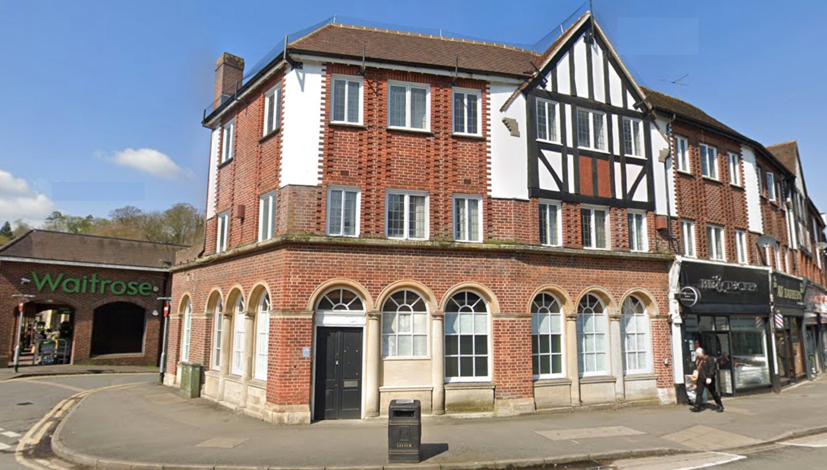 1-3 Croydon Rd, Caterham à louer Photo principale- Image 1 de 2