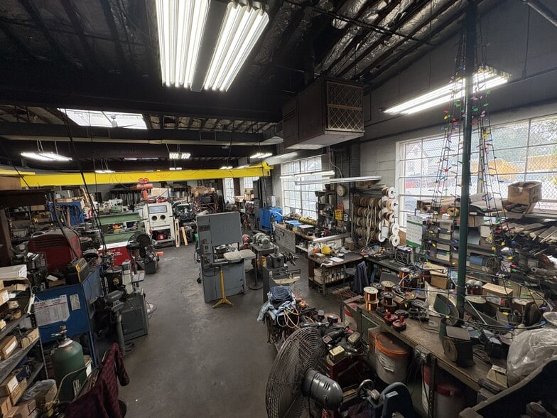 96 Nassau Rd, Roosevelt, NY for sale - Building Photo - Image 3 of 15