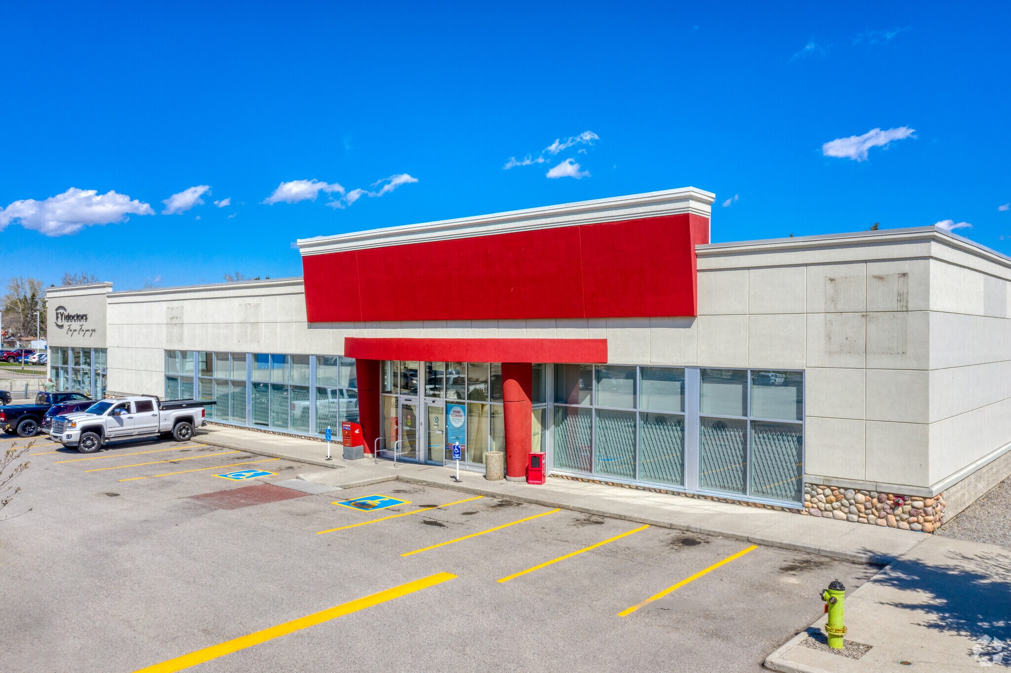 804 Main St SE, Airdrie, AB à vendre Photo principale- Image 1 de 1