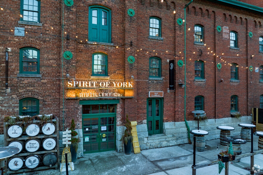 51 Mill St, Toronto, ON à louer - Photo du bâtiment - Image 3 de 4