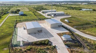 Plus de détails pour 764 Soechting Rd, New Braunfels, TX - Industriel à louer