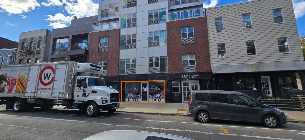 387 Manhattan Ave, Brooklyn, NY for lease Building Photo- Image 1 of 3