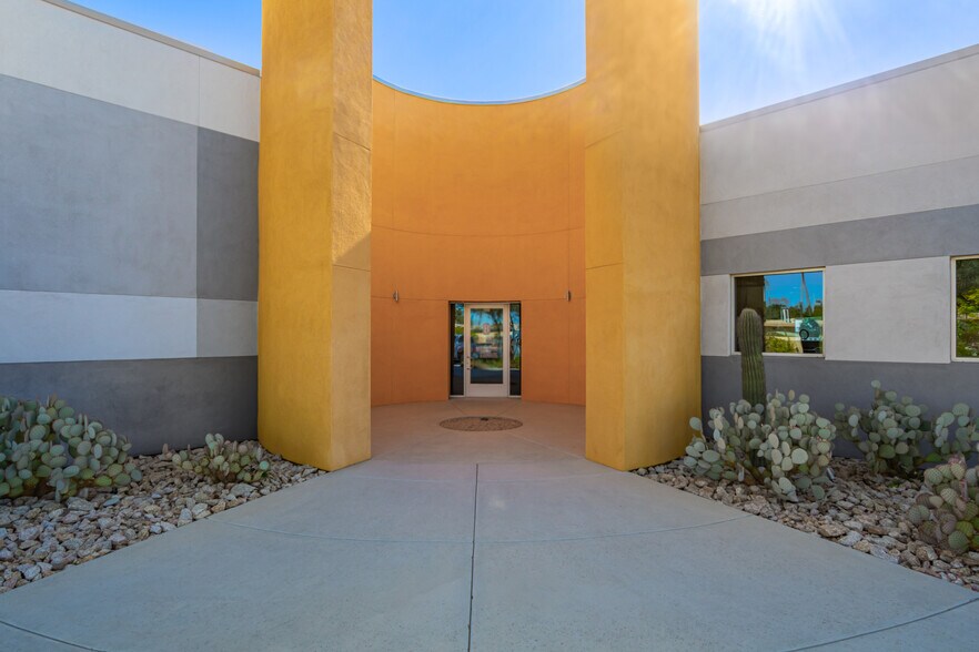 13404 N Del Webb Blvd, Sun City, AZ à louer - Photo du bâtiment - Image 3 de 26